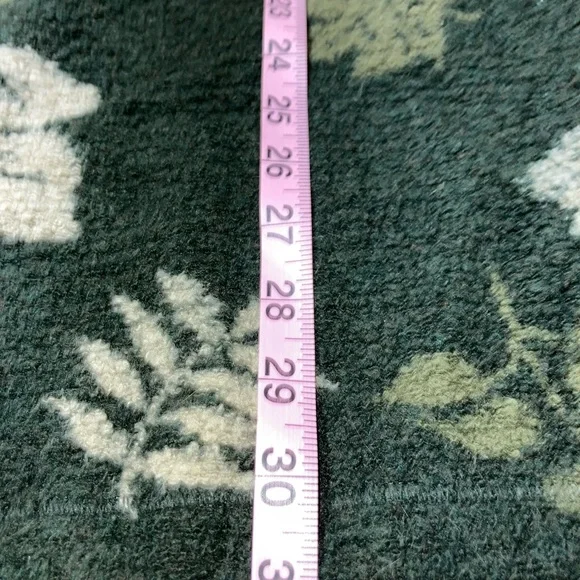 Vintage 🇺🇸 Woolrich Leaf Sweater - Picture 3 of 7